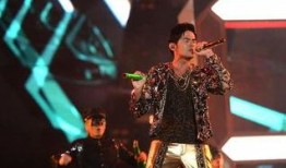 演唱会黄牛爆料视频播放,独家爆料视频带你直击疯狂抢票现场